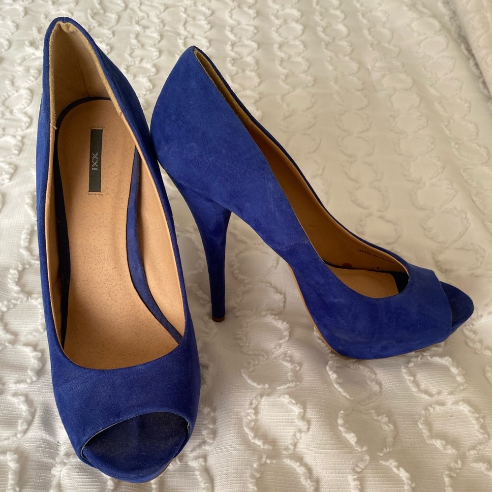 Women’s Navy Platform High Heels